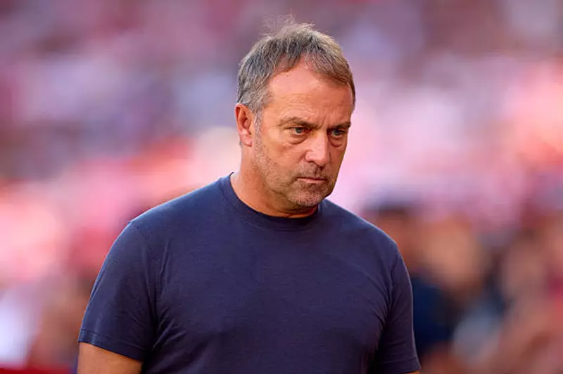 برشلونة يلجأ للمحكمة الإدارية الرياضية لإلغاء طرد فليك